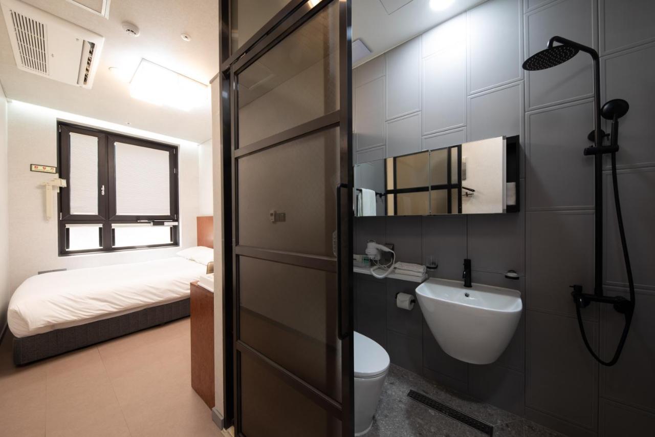 Hotel Dm Seoul Exterior photo