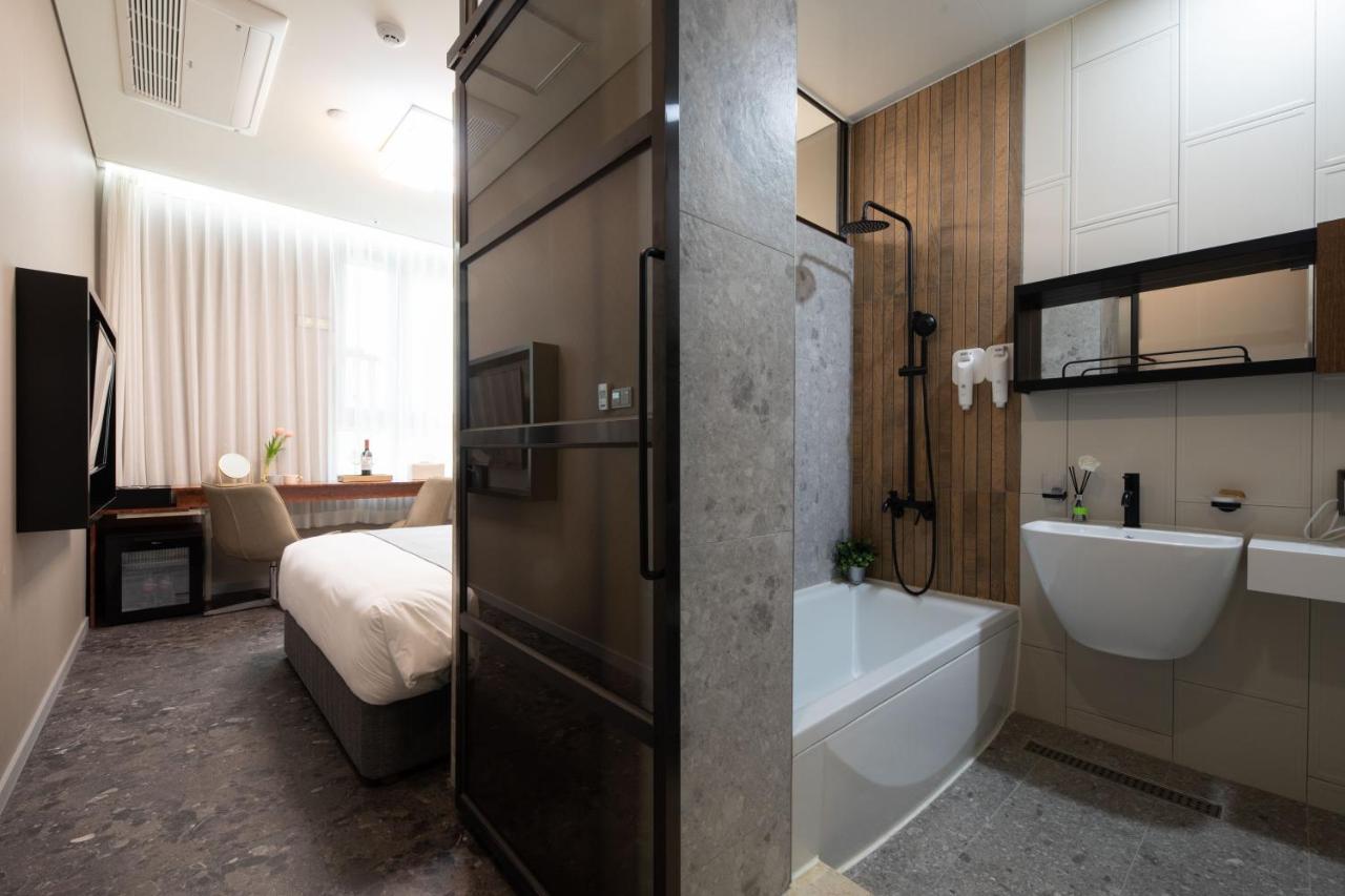 Hotel Dm Seoul Exterior photo