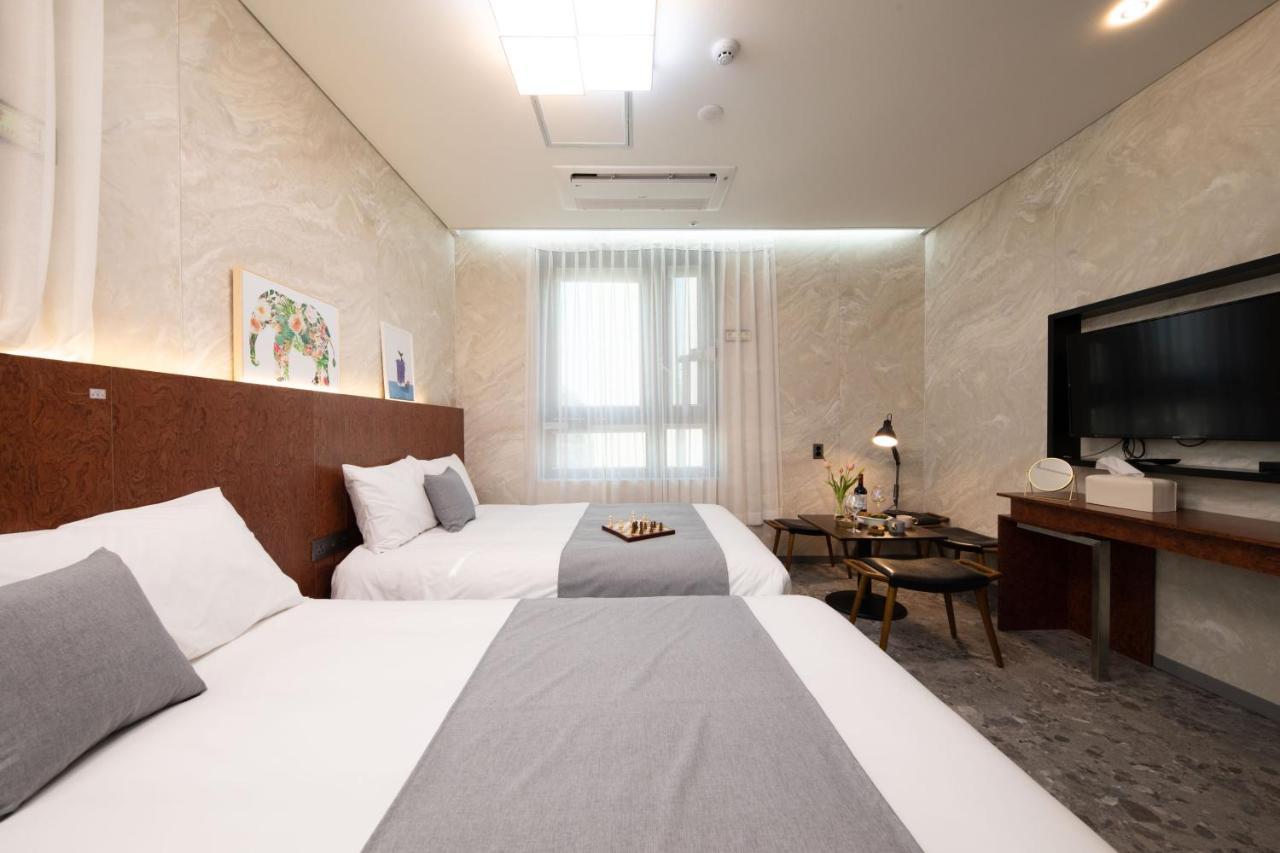 Hotel Dm Seoul Exterior photo